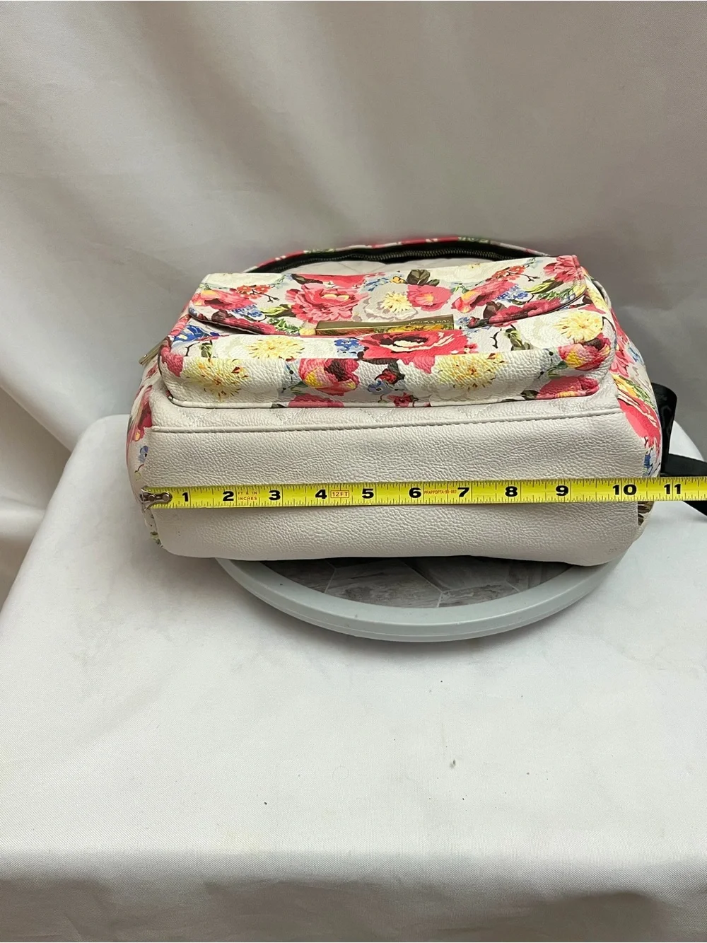Betsey Johnson Floral Quilted Backpack White Pink Roses Gold Hardware